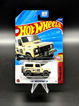 Hot Wheels Tan Land Rover Defender 90