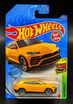 Hot Wheels 17 Yellow Lamborghini Urus